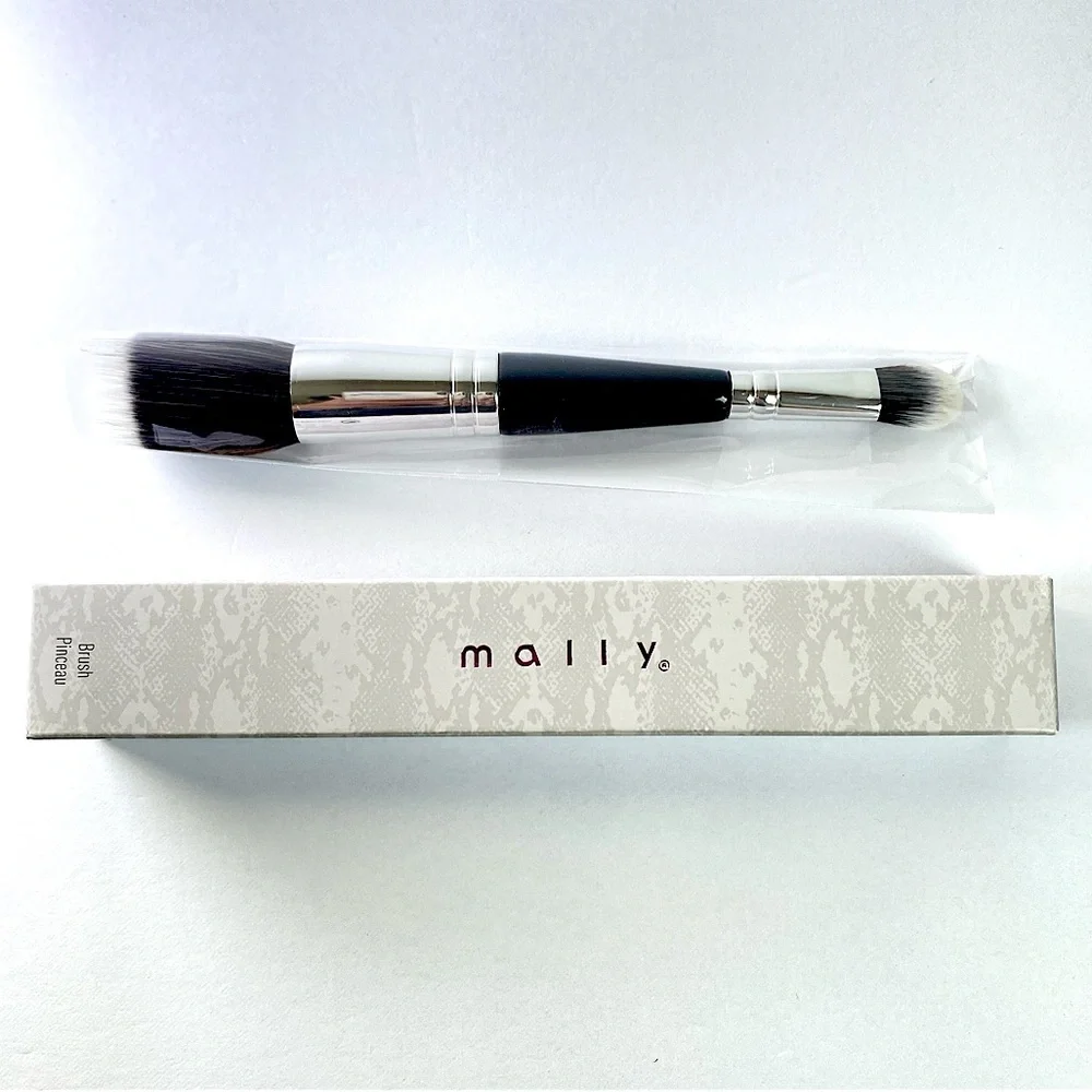 Mally Beauty Double Ended Make Up Brush Cheeks and Eyes New in Box